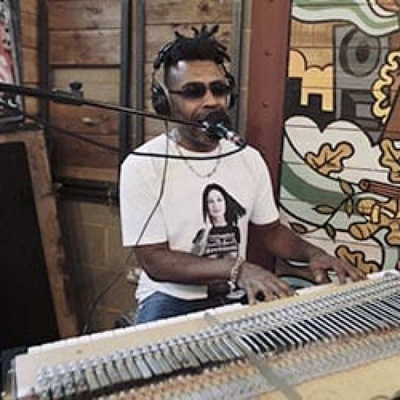 Omar, Terri Walker, Kitty and Lewis – There’s Nothing Like This: Soho Radio Vinyl Session