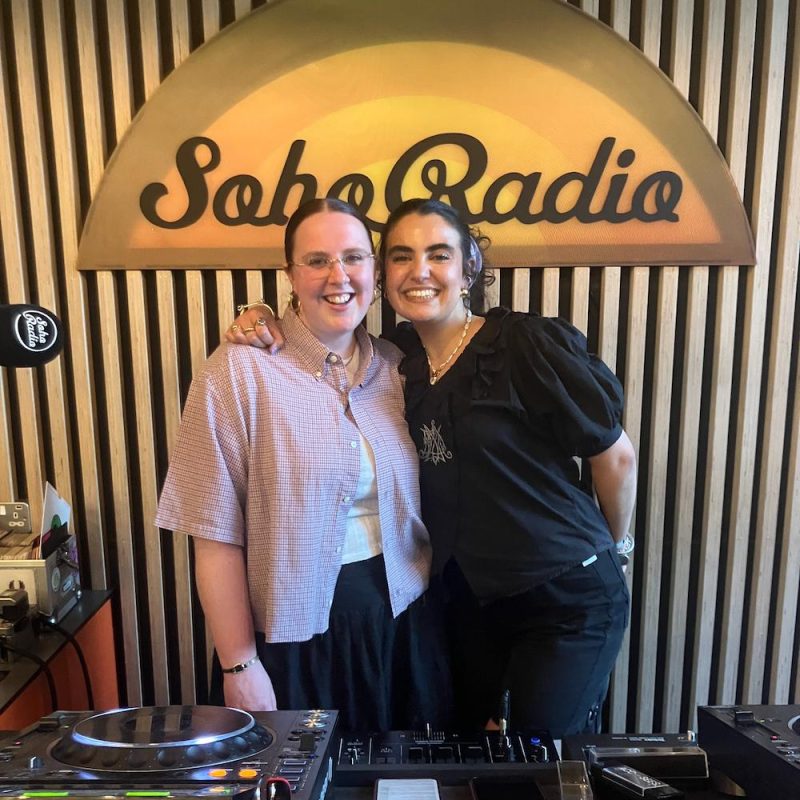 Let Me Cry (b2b) (31/03/2025)